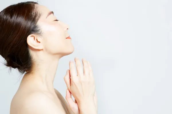 烟酰胺单核苷酸在化妆品中的功效和作用