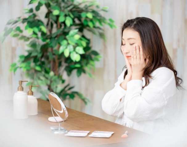 谷胱甘肽与肌肽，护肤配方里的守护者